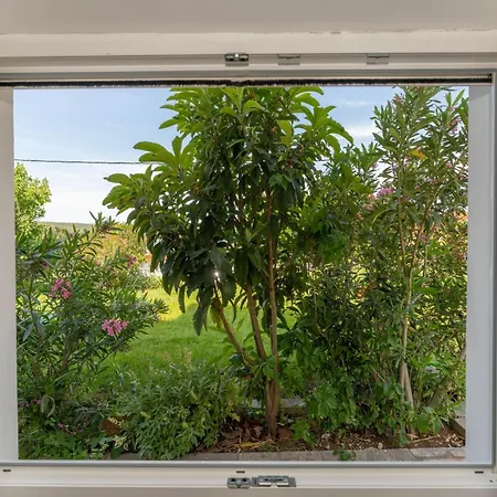 Sanda - Four Bedroom With Terrace Дом отдыха