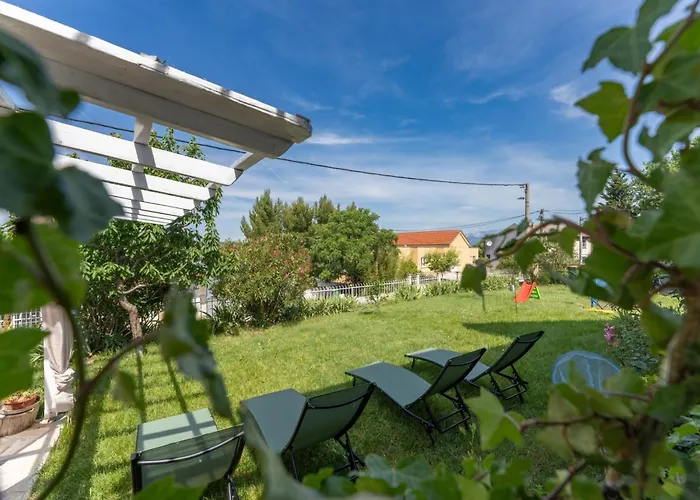 Semesterbostad Sanda - Four Bedroom With Terrace