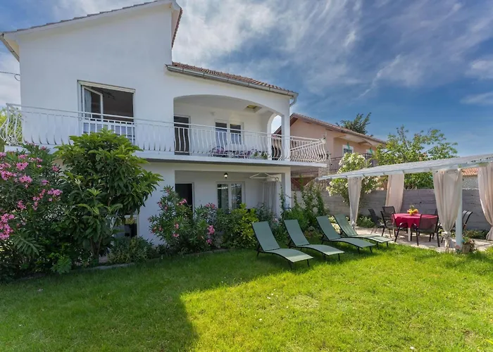 Sanda - Four Bedroom With Terrace Semesterbostad